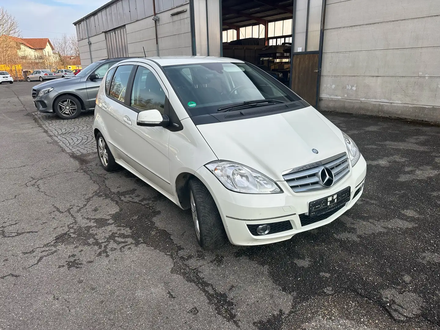 Mercedes-Benz A 180 A 180 (169.032) Blanc - 1