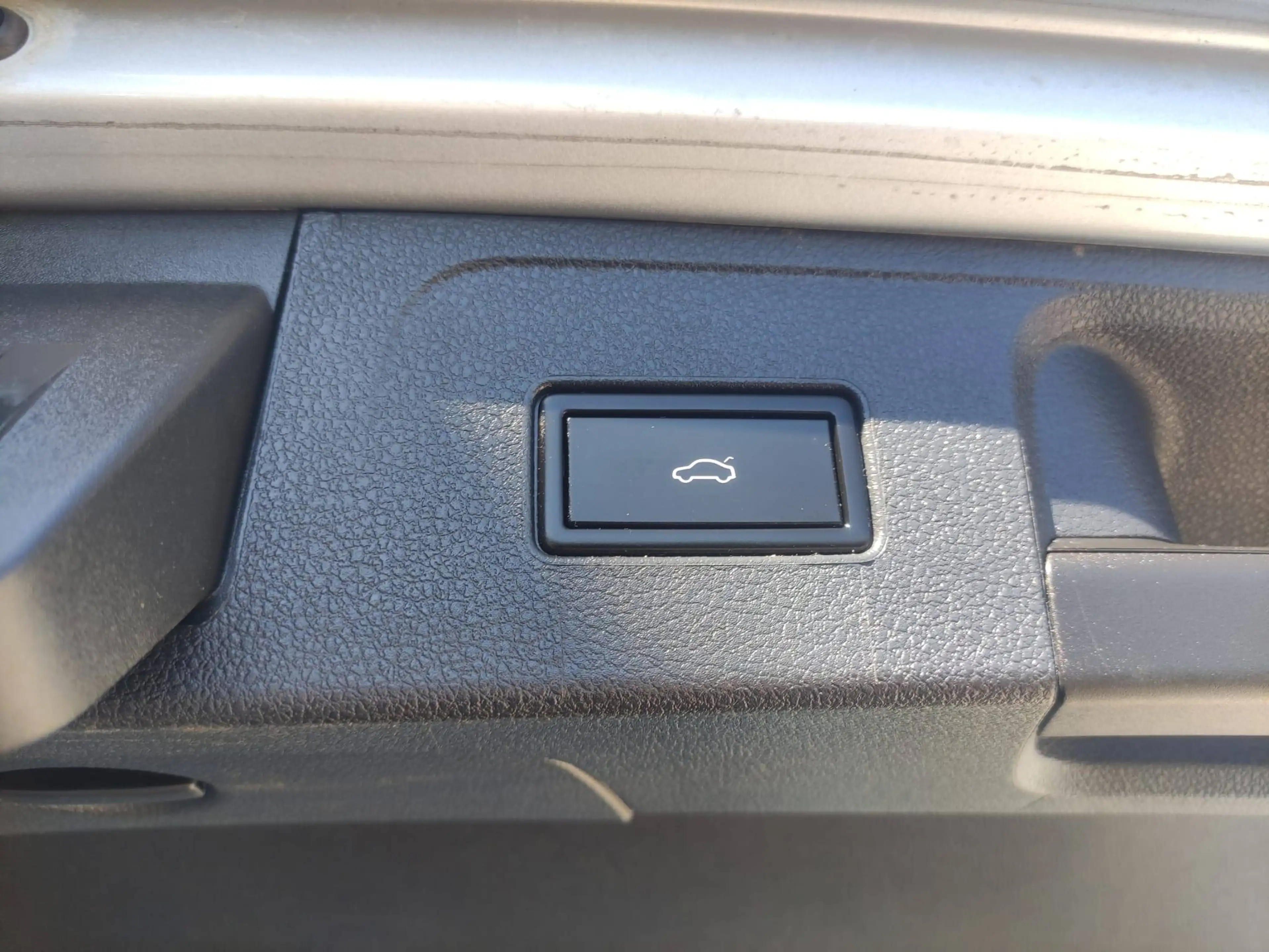 Volkswagen Passat Variant Highline 2,0 TDI DSG — photo 7