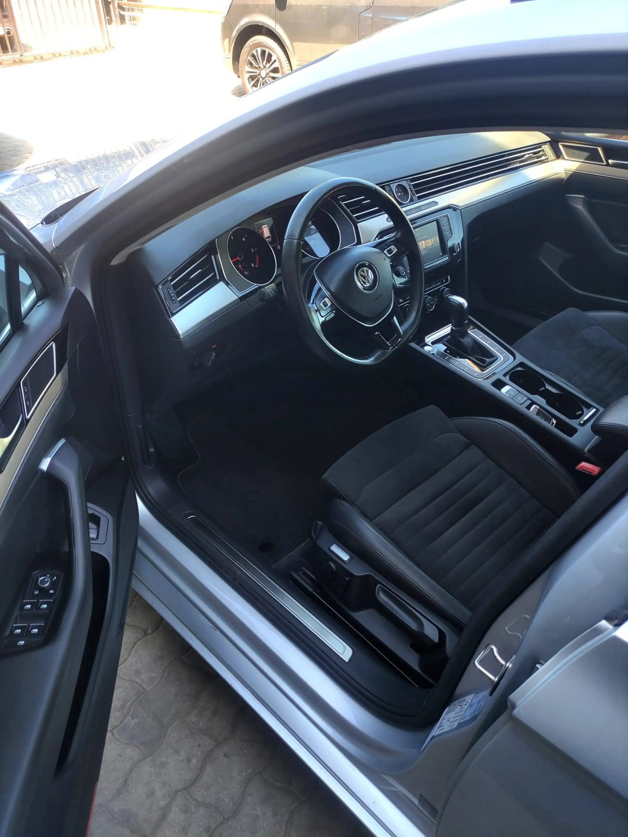 Volkswagen Passat Variant Highline 2,0 TDI DSG — photo 8