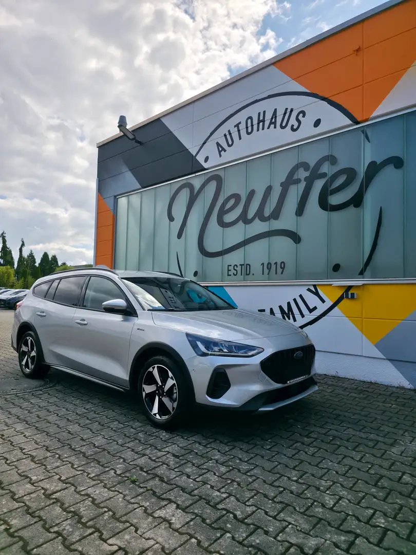 Ford Focus Turnier Active X Zilver - 1