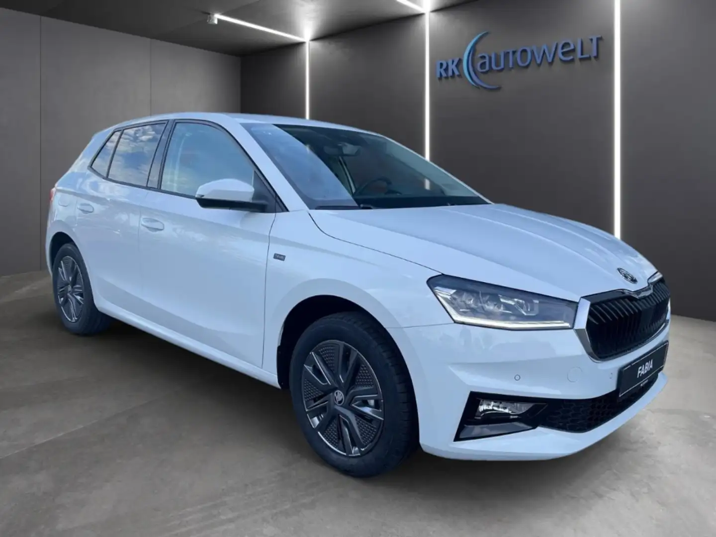 Skoda Fabia Tour 1.0 TSI 5-Gang Klima,SHZ,ACC Weiß - 2