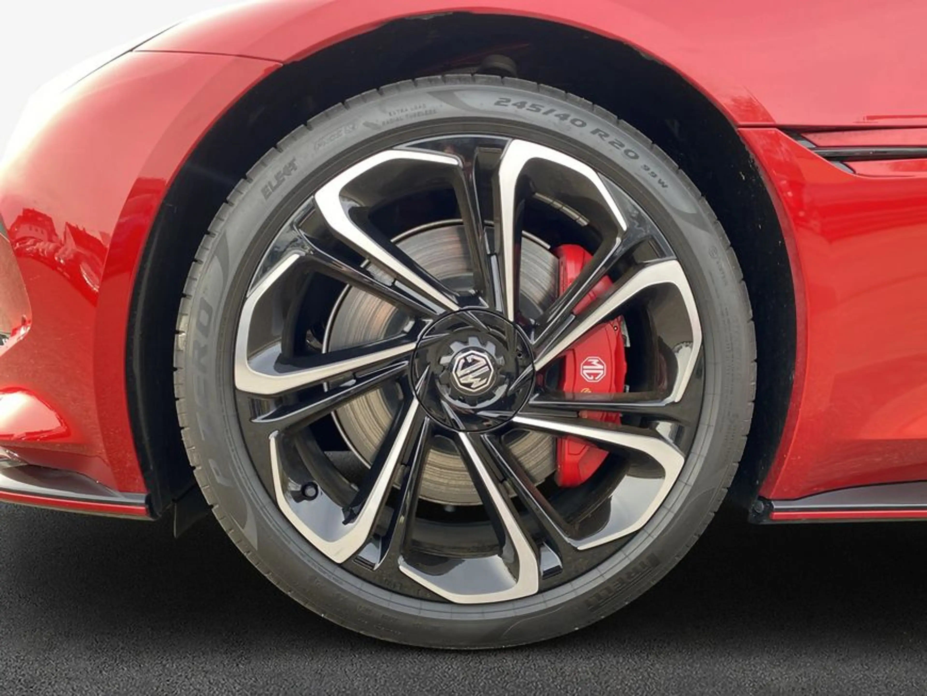MG Cyberster XPOWER 375 kW, 2-türig (Strom) — photo 8