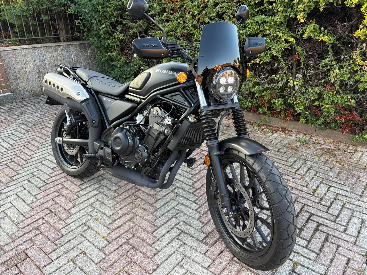 Honda CL 500