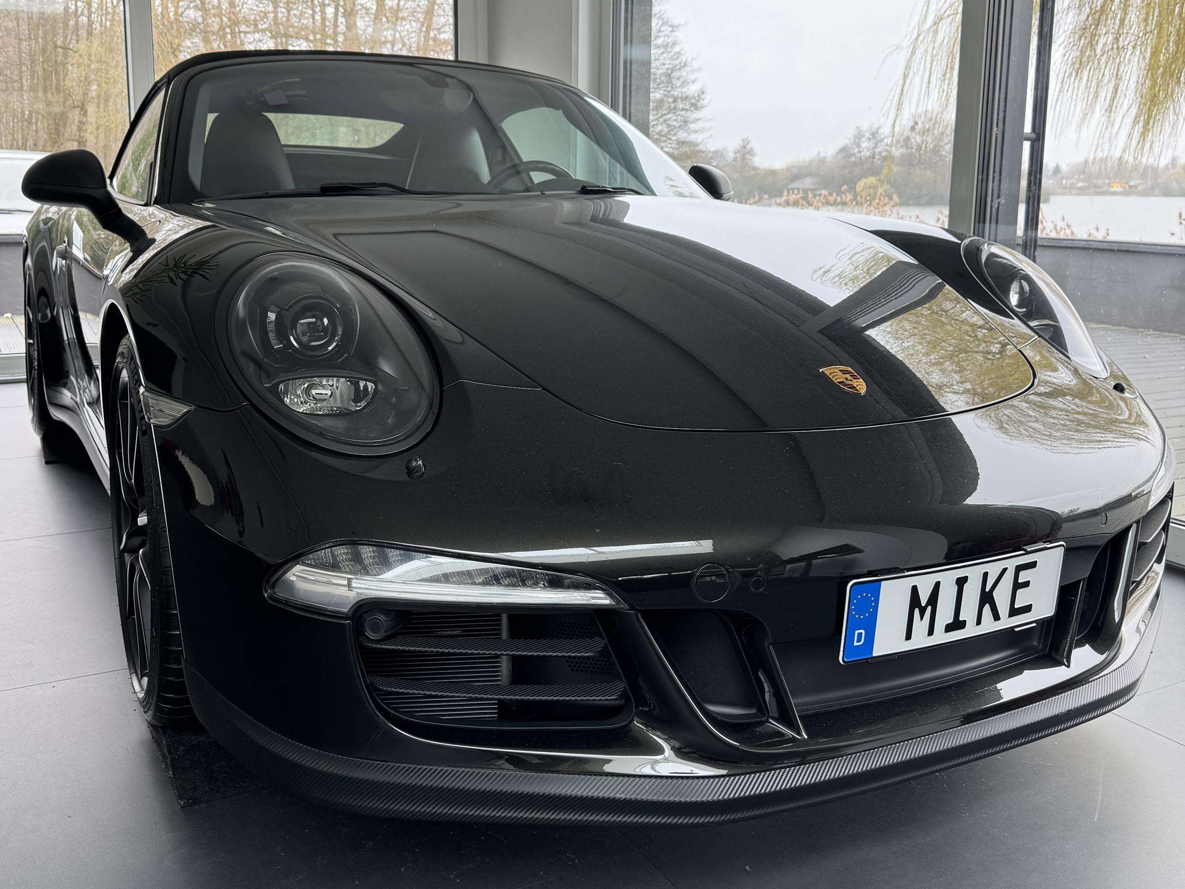 Second hand Porsche 911 