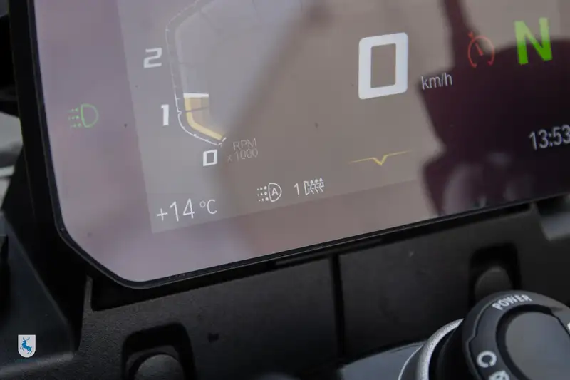 BMW F 900 GS Adventure - foto 8