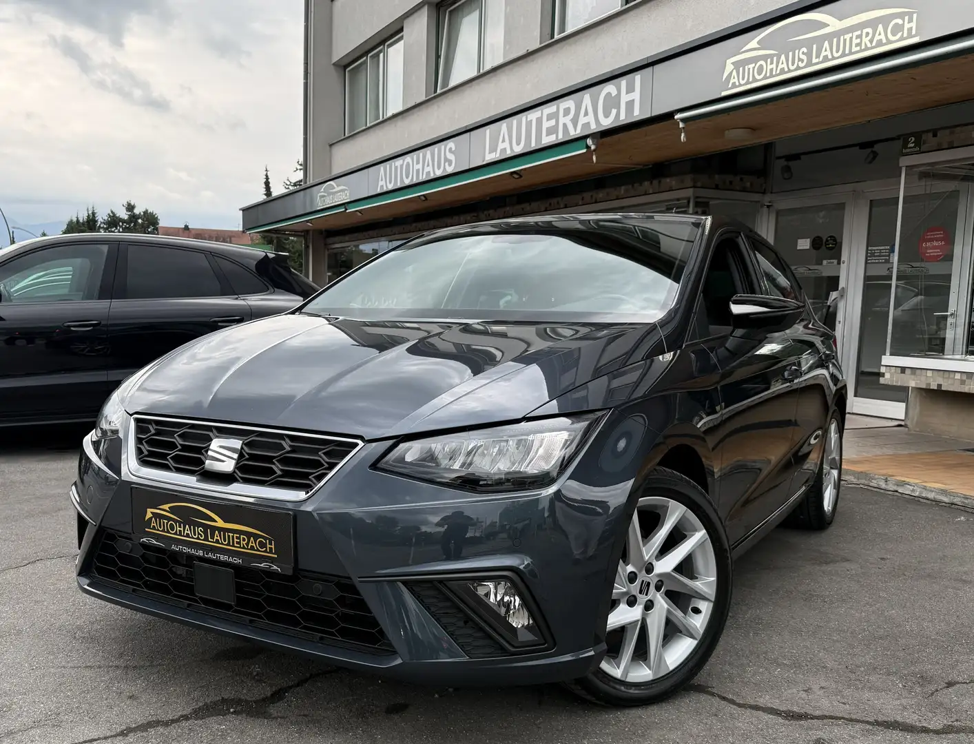 SEAT Ibiza FR SPORTPAKET*1.BESITZ *WENIG KM*SPORTSITZE*KAMERA Grau - 1