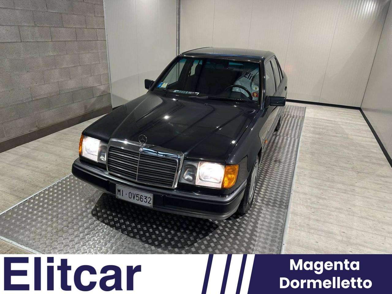 Mercedes-Benz 200 E
