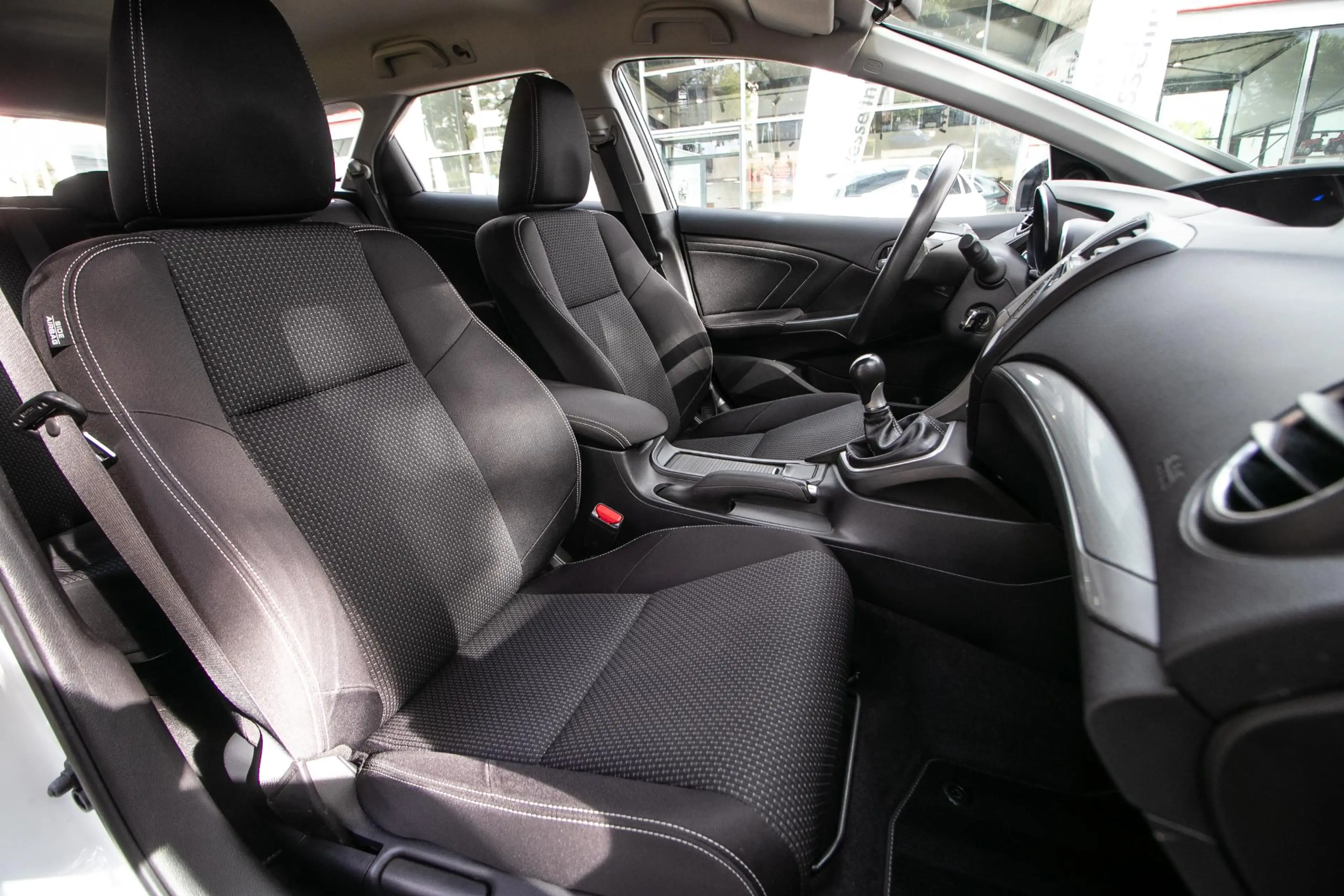 Honda Civic Tourer 1.8 Comfort — photo 6