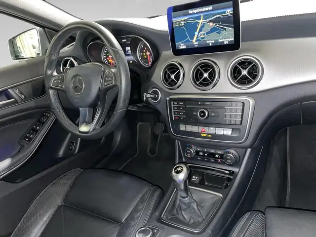 Mercedes-Benz Gla view 7