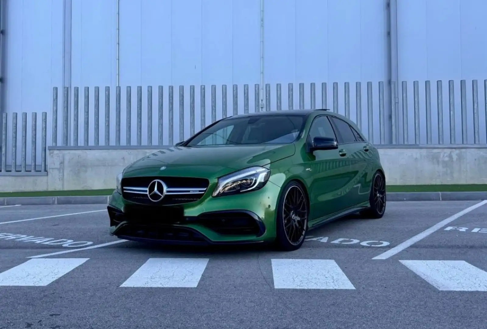 Mercedes-Benz A 45 AMG 4Matic 7G-DCT Verde - 1
