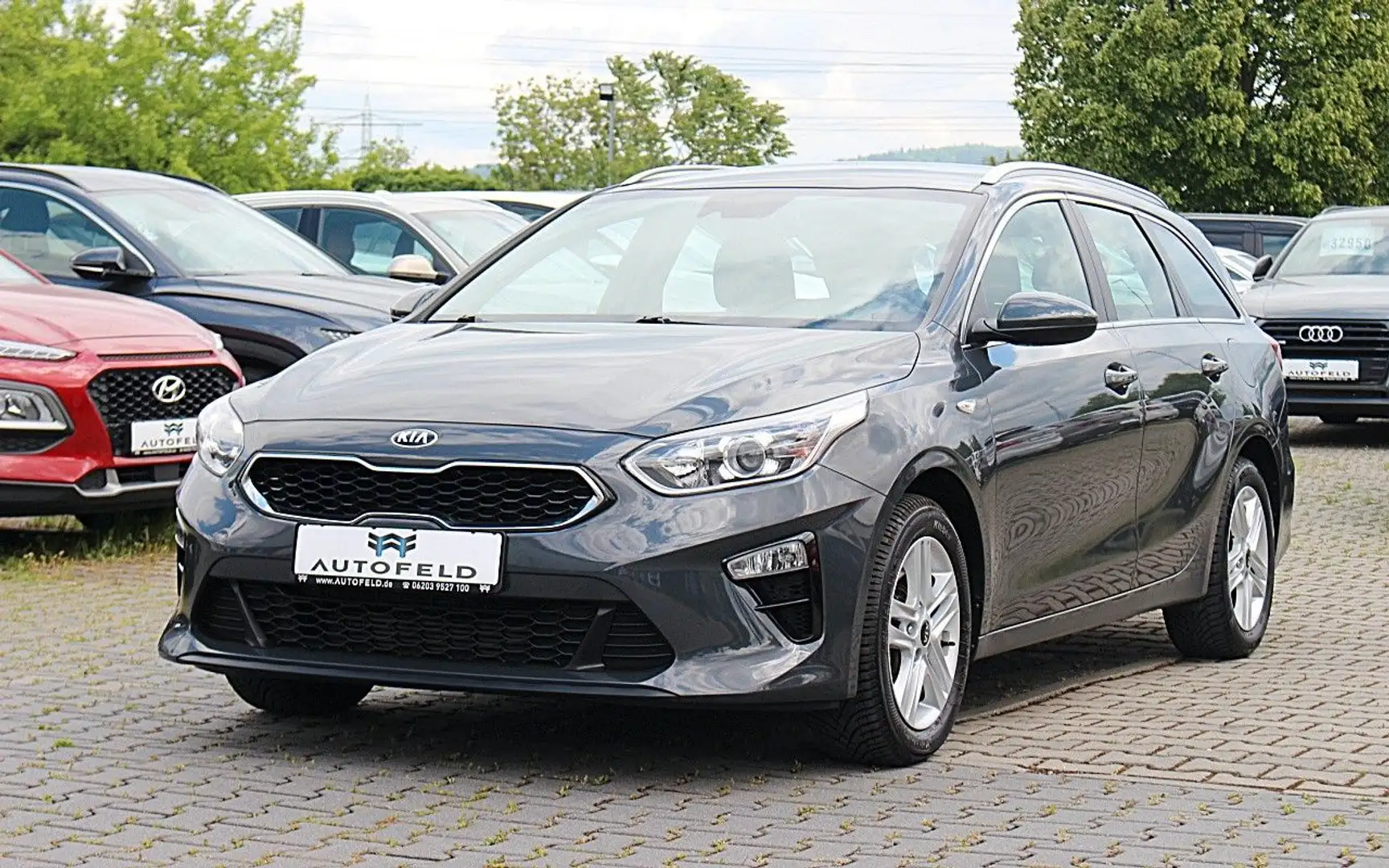 Kia Ceed SW / cee'd SW cee'd SW 1.4 Vision/SHEFT/RCAM/SPURASSIST/SHZ/ Grau - 1