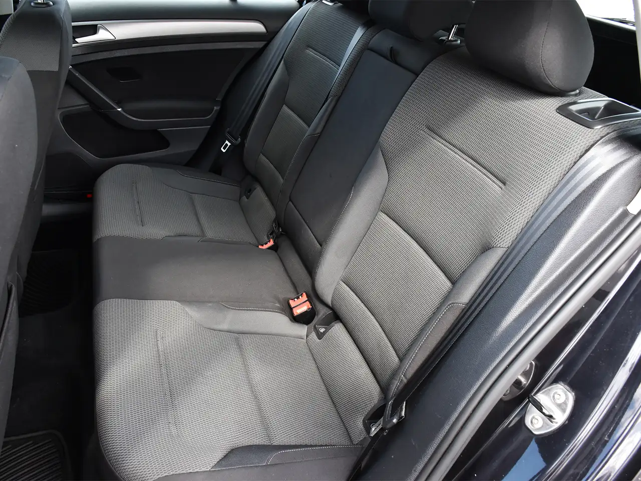 Volkswagen Golf снимка Volkswagen Golf