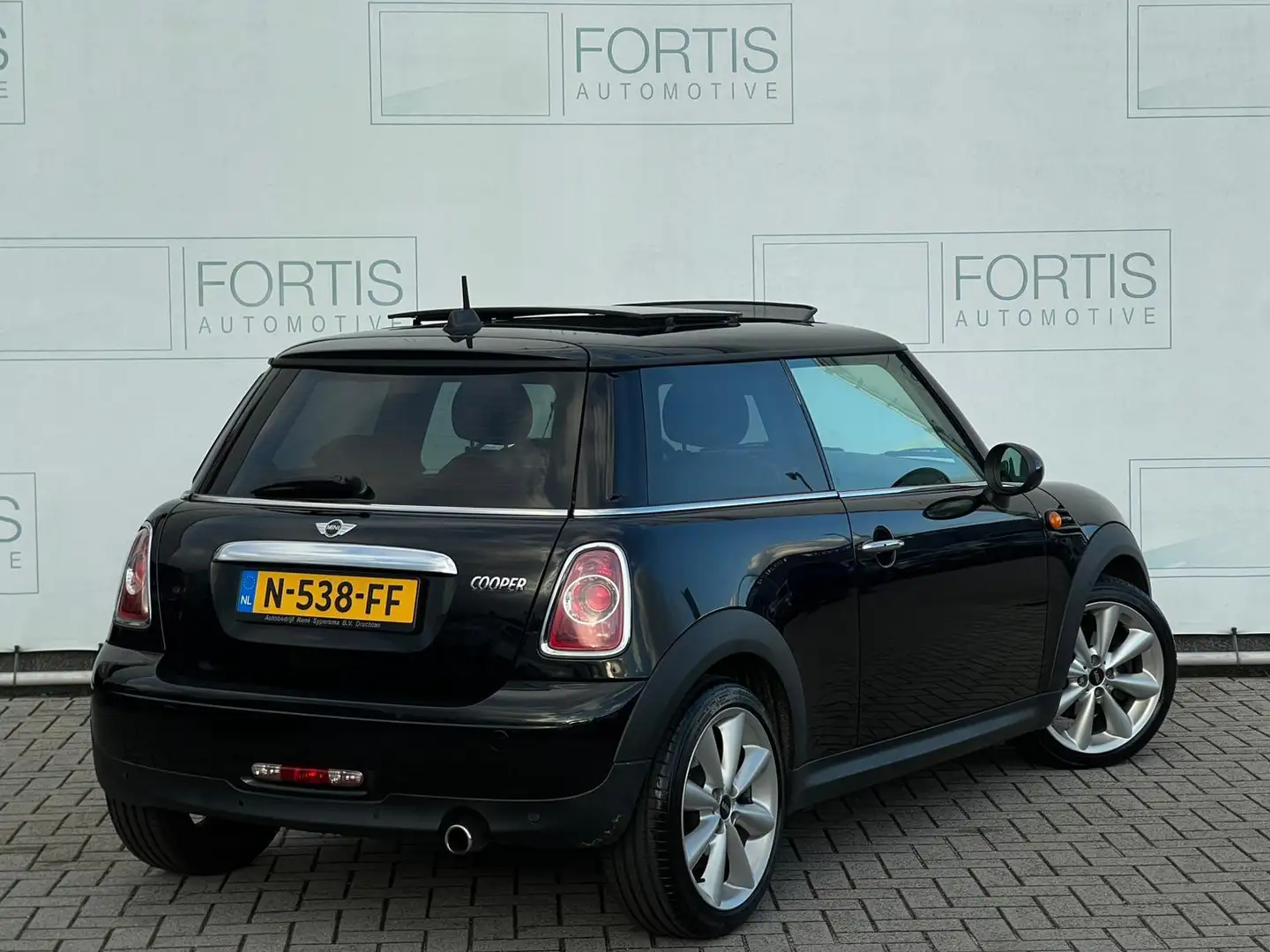 MINI Cooper Mini 1.6 Pepper PANO | STOELVERW | PDC ACHTER | NE Noir - 2