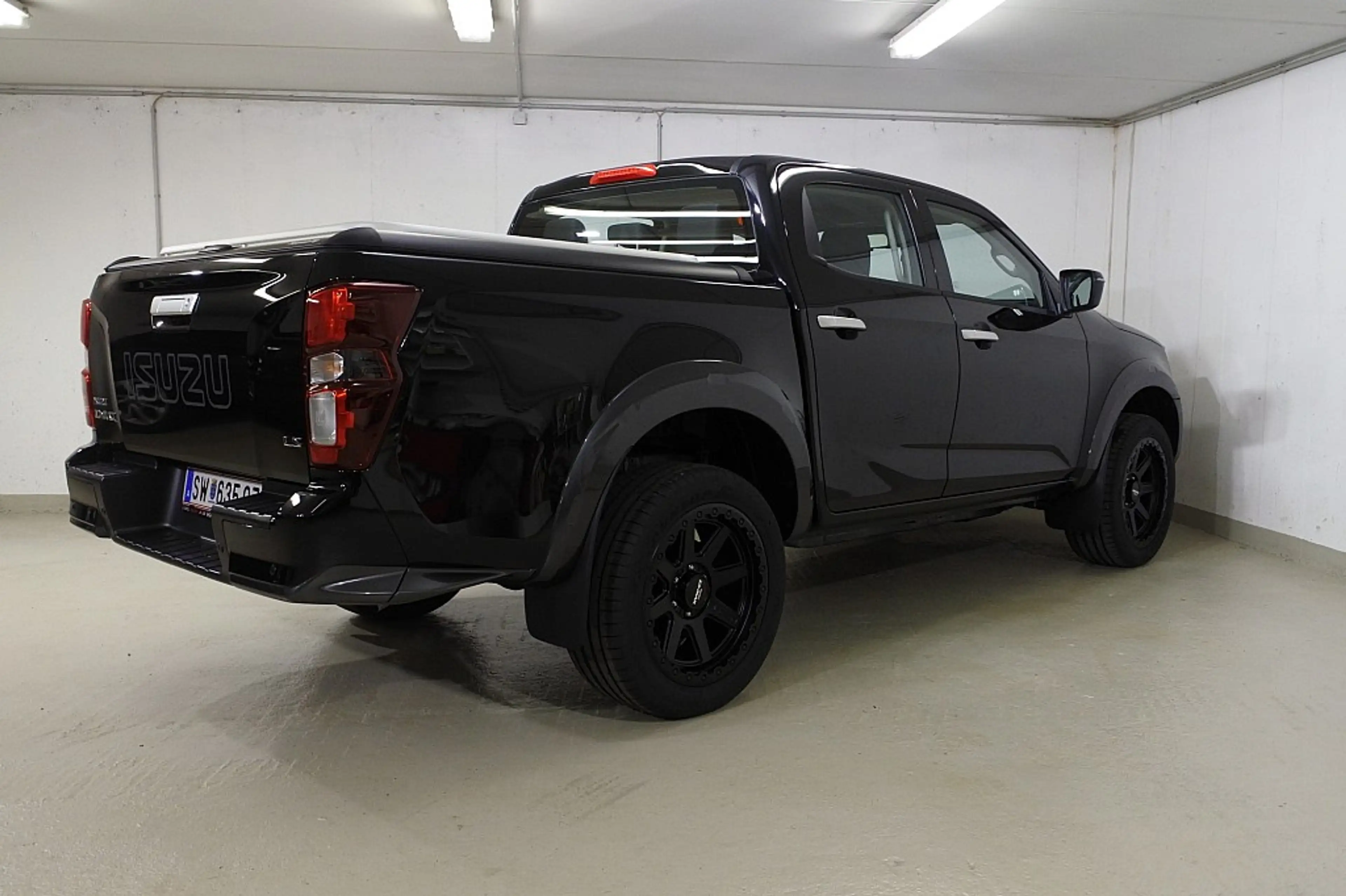 Isuzu D-Max D-MAX Double Cab 4x4 LS A/T — photo 6