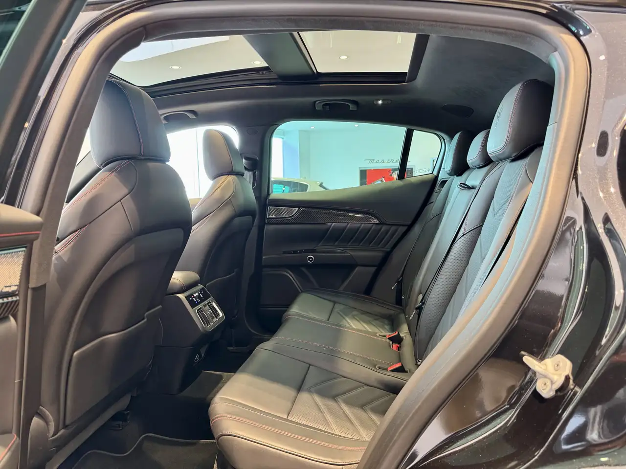 Maserati Grecale 2022 — фото 11