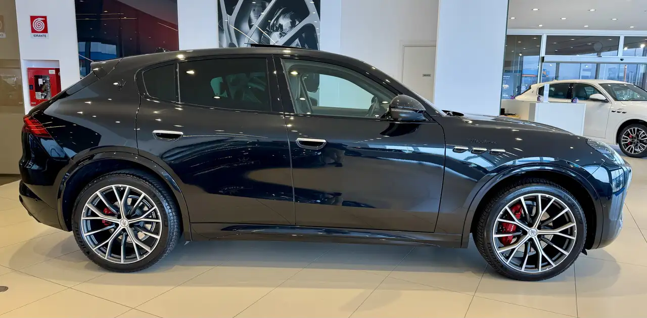Maserati Grecale 2022