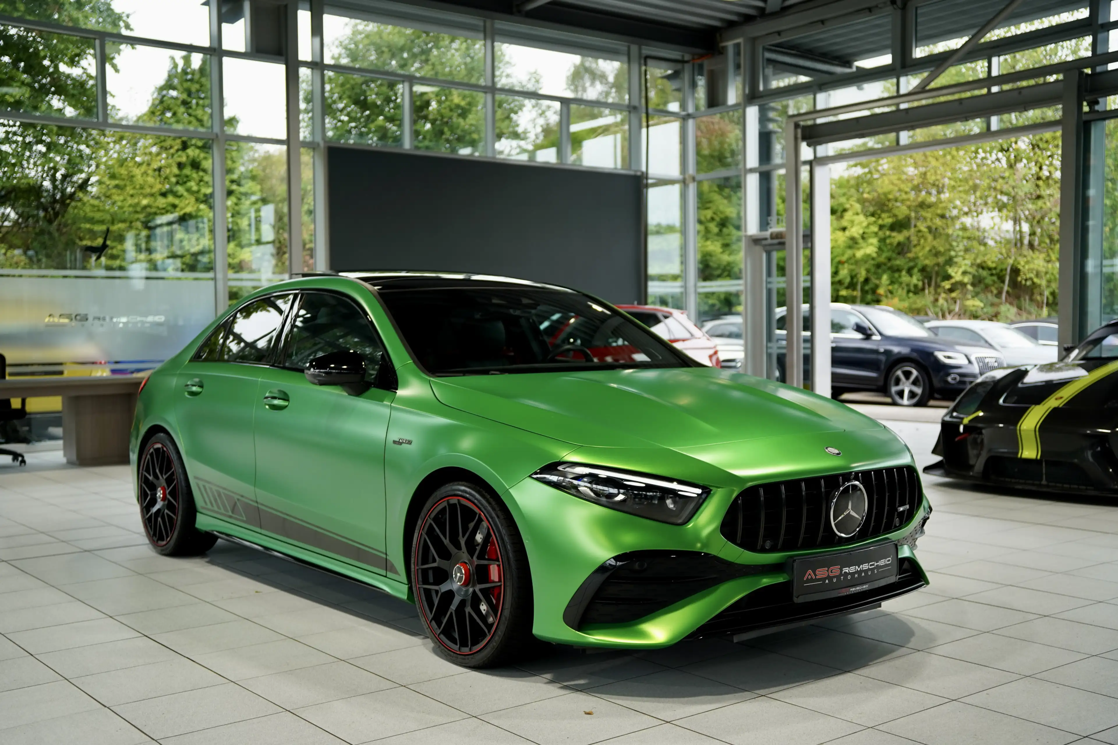Mercedes-Benz A 35 AMG 4M 2H *BURM*Night-II*Pano*HUD*Multibeam — photo 4