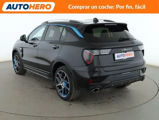 Lynk & Co 01 view 4