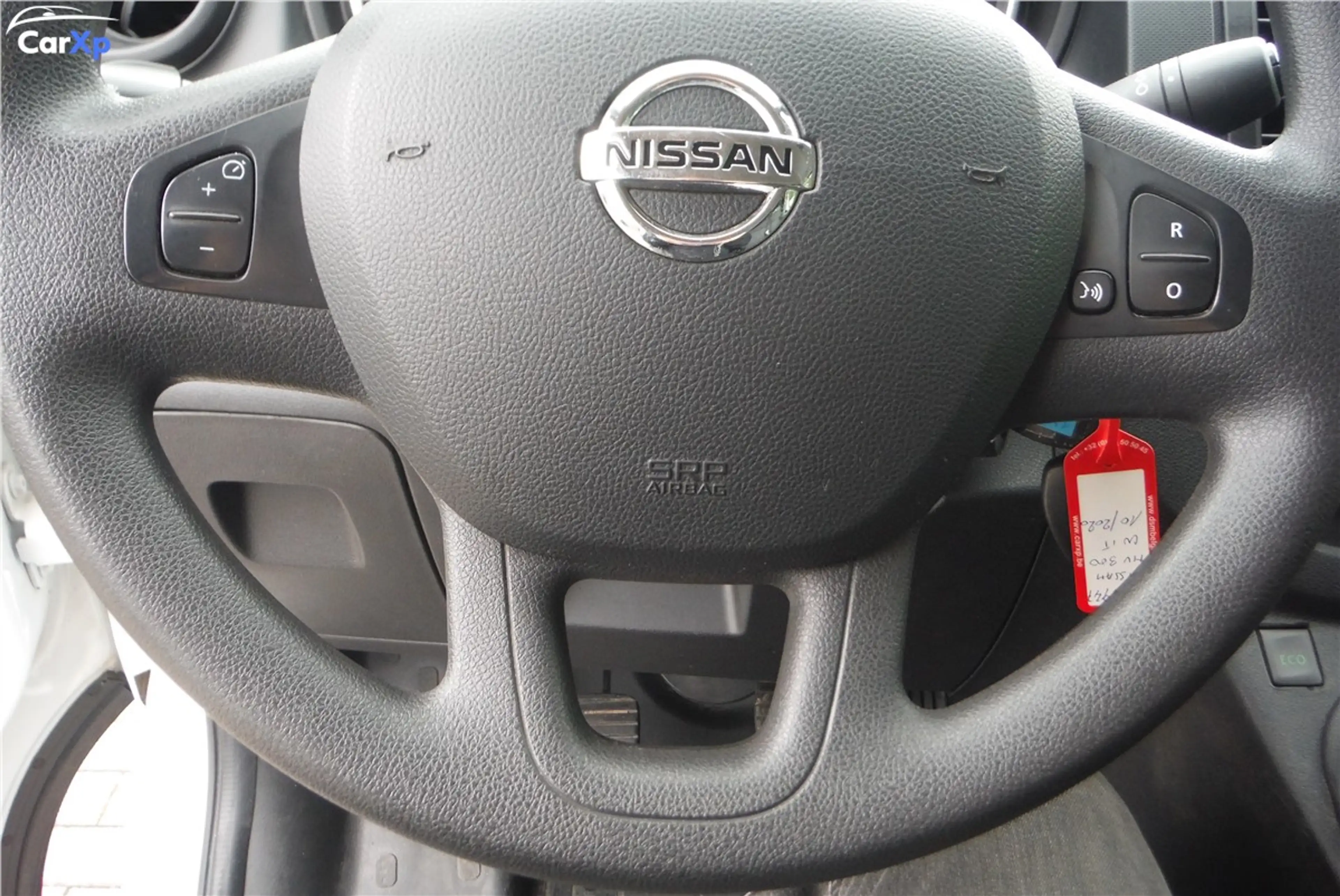Nissan NV300 — photo 9