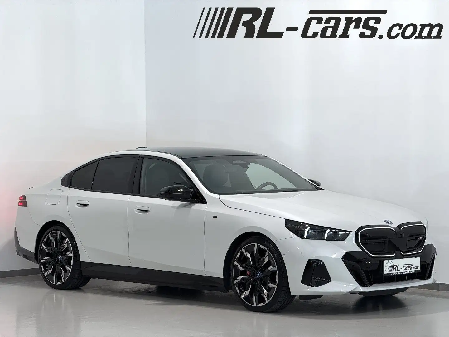 BMW i5 M60 xDrive G60/Panorama/Bower&Wilkins/AHK/IconicG Weiß - 1