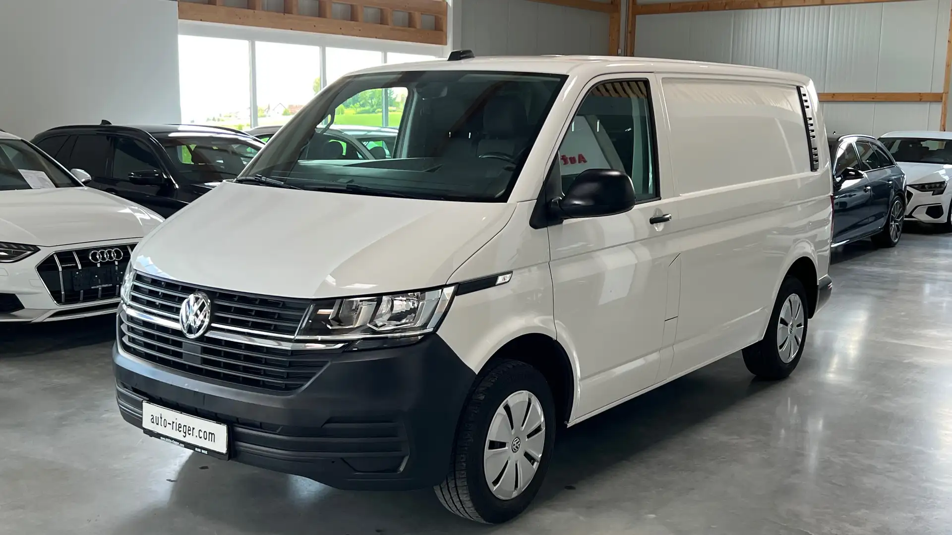 Volkswagen T6.1 Transporter KR 2,0 TDI Klima, PDC Blanc - 2
