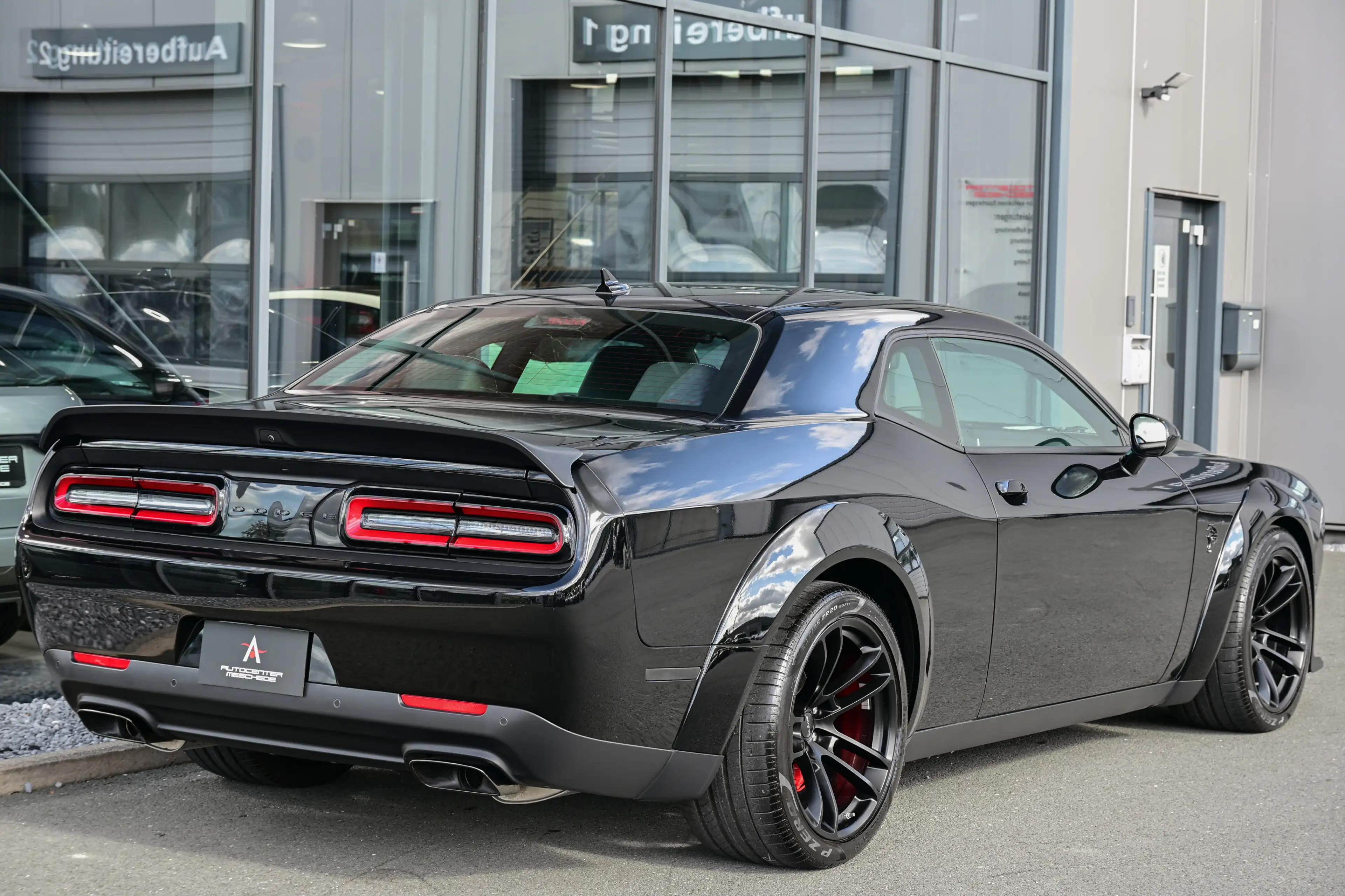 Dodge Challenger SRT Hellcat 6.2 V8 Widebody* 640 km!* — photo 4