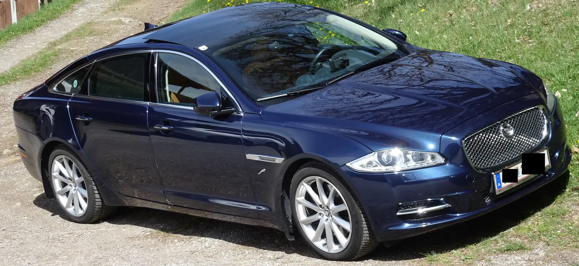 Jaguar XJ XJ 3,0 S/C  LWB AWD Portfolio Blau - 2