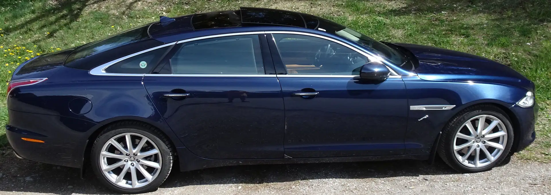 Jaguar XJ XJ 3,0 S/C  LWB AWD Portfolio Blau - 1
