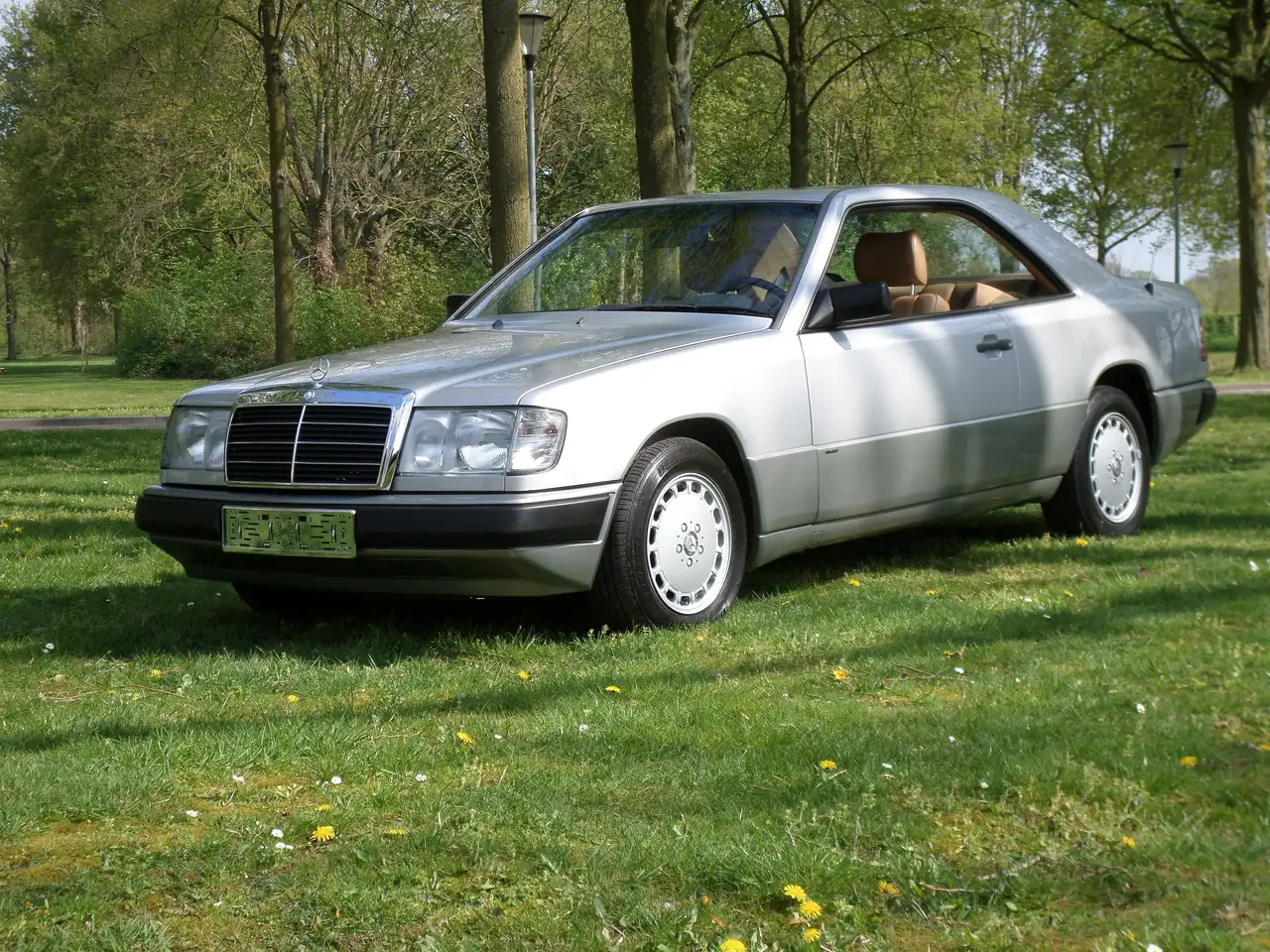 Mercedes-Benz 230 1987