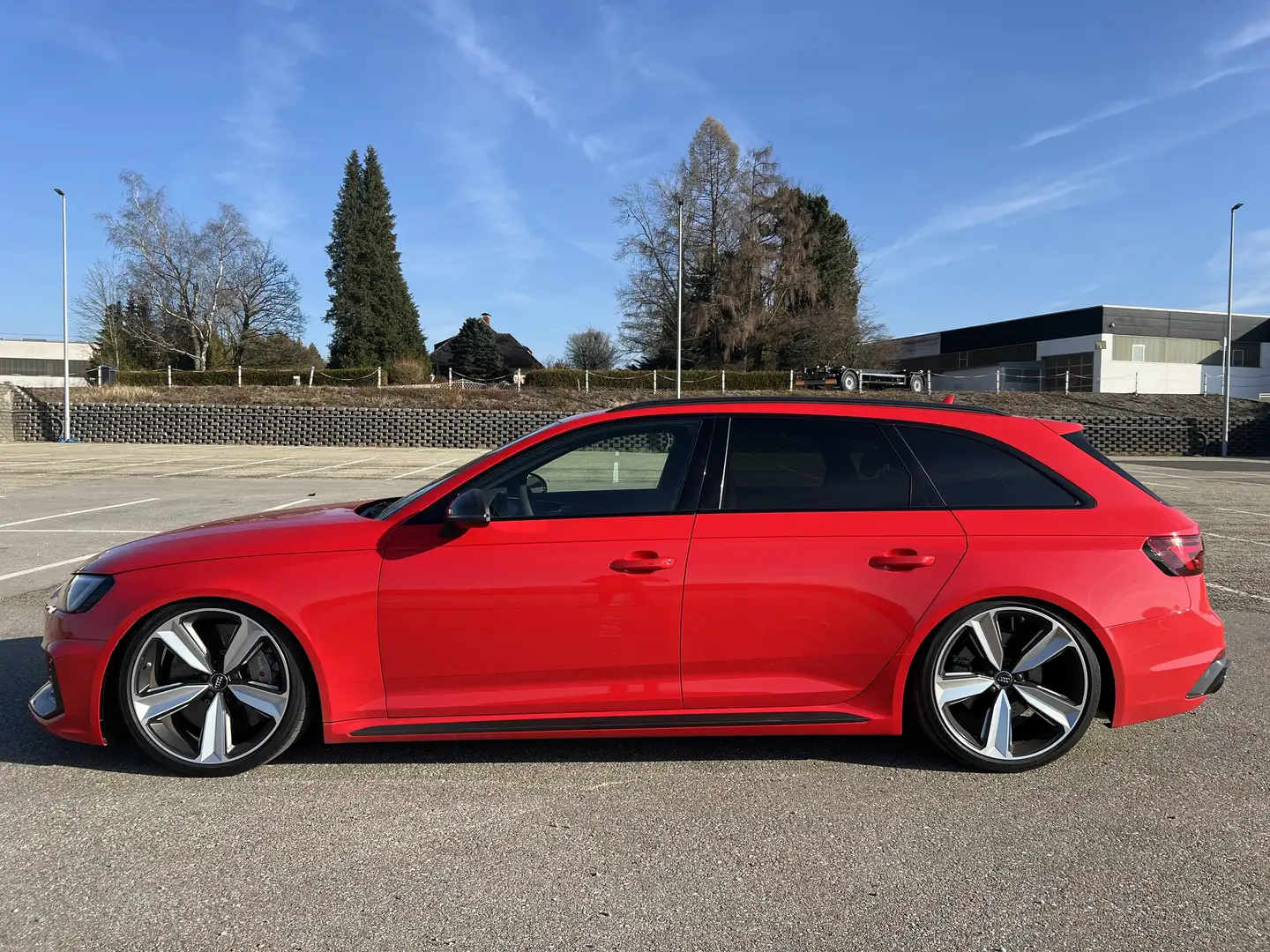Audi RS4 Avant 2,0 TFSI quattro tiptronic Rot - 2