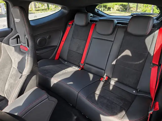 Renault Megane view 9