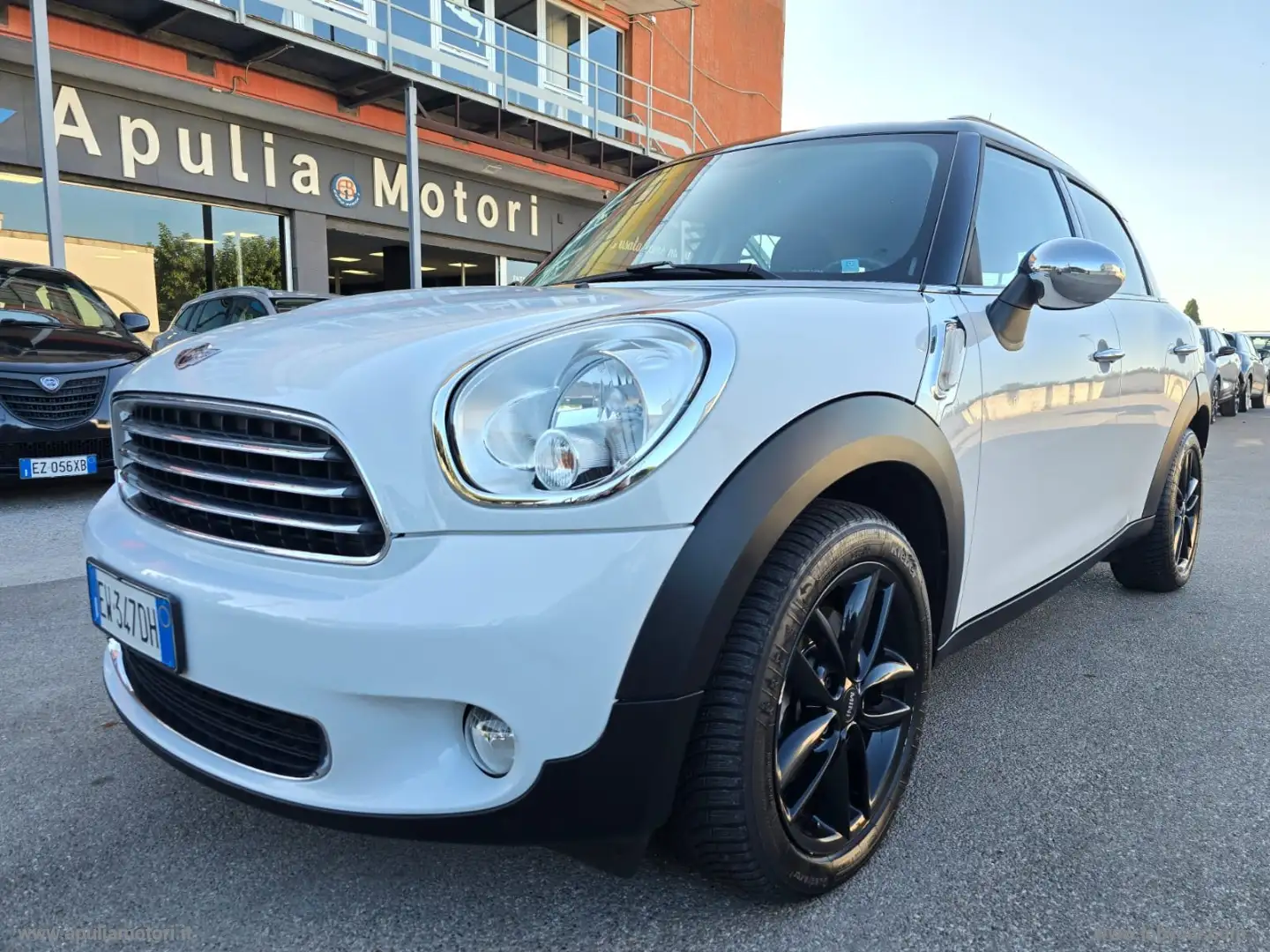 MINI Cooper Countryman Mini Cooper D Business Countryman Autom. Bianco - 1