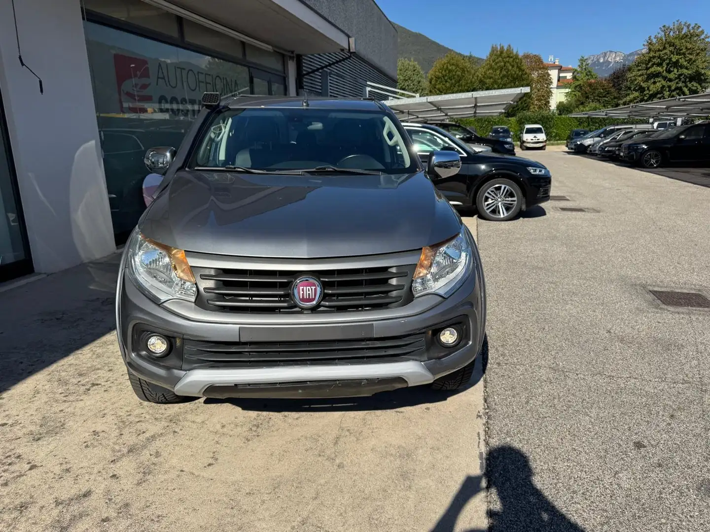 Fiat Fullback Fullback 2.4 doppia cabina LX 4wd s Grau - 2