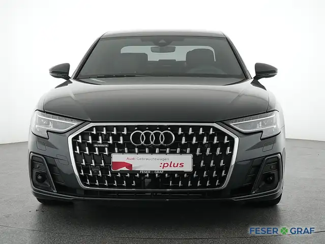 Audi A8 view 13