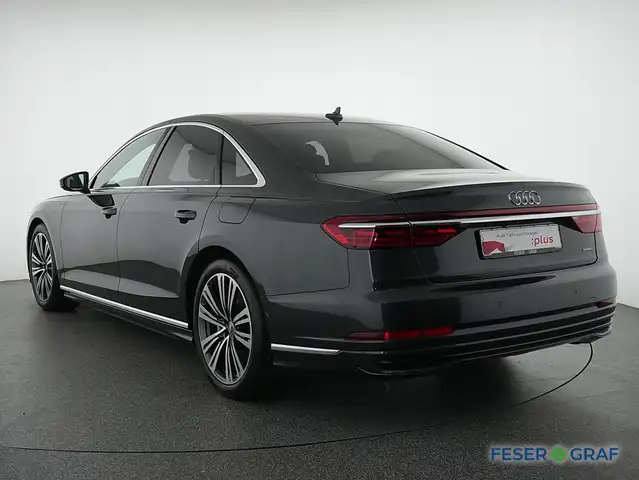 Audi A8 view 14