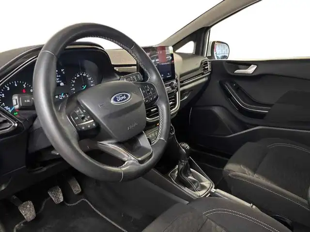 Ford Fiesta view 11