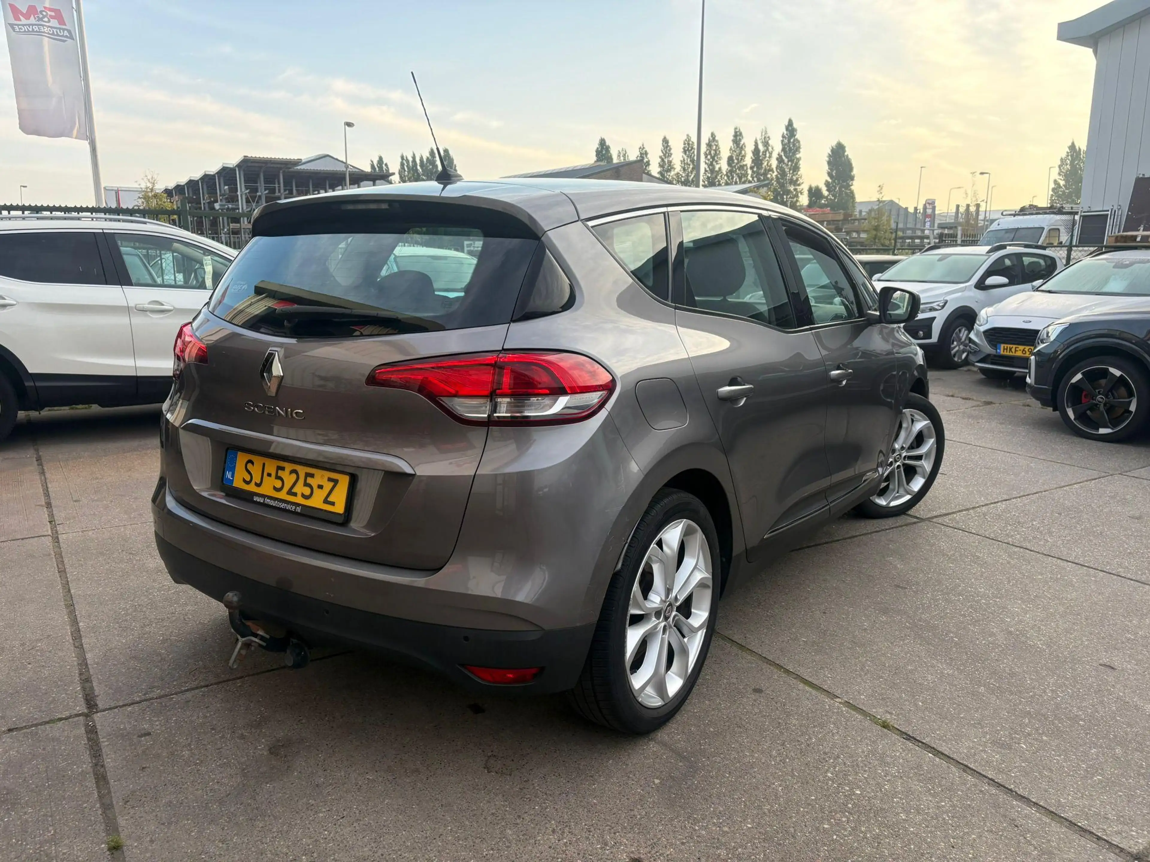 Renault Scenic 1.3 TCe Zen Clima, cruise, pdc, trekhaak — photo 6
