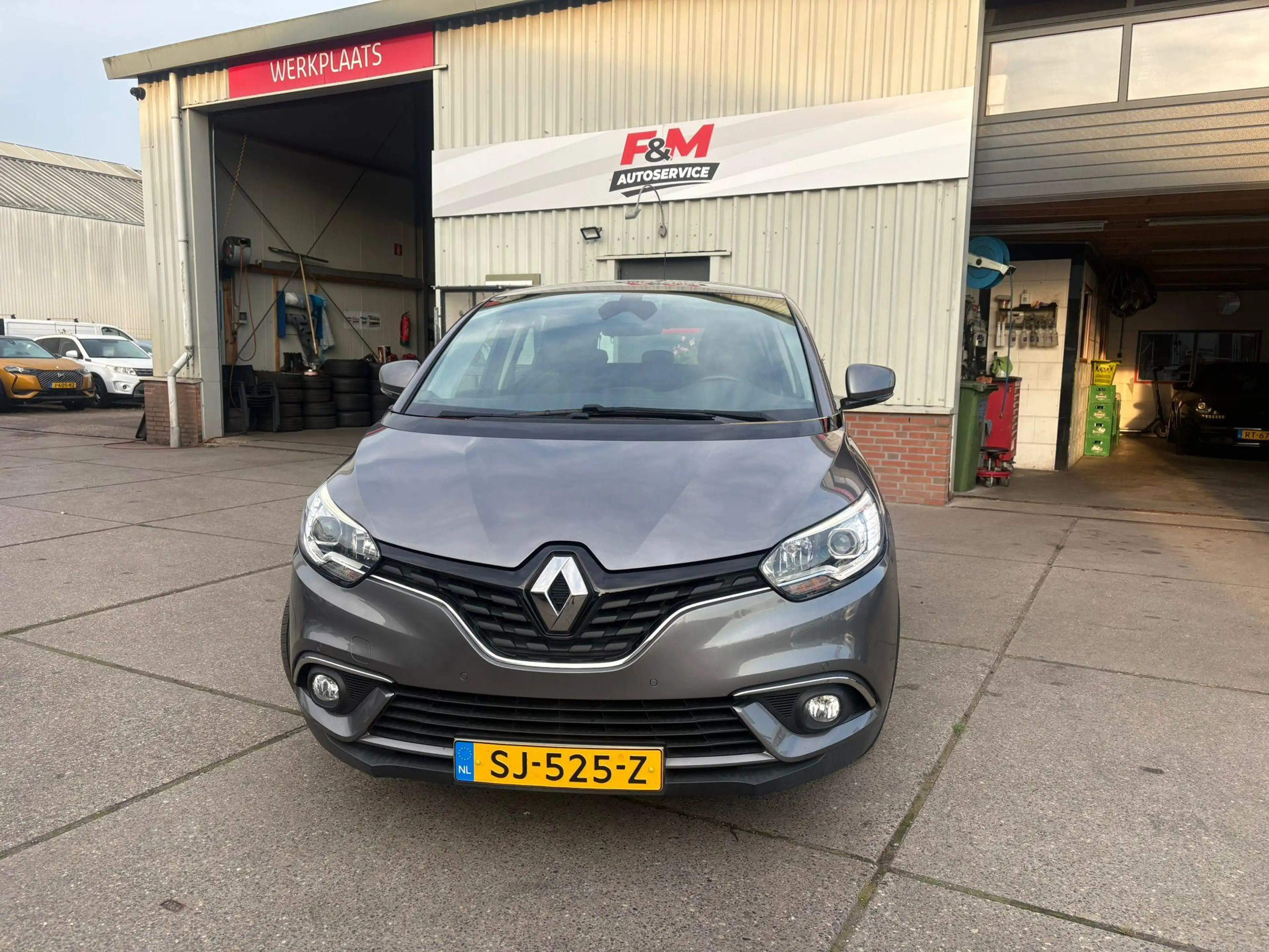 Renault Scenic 1.3 TCe Zen Clima, cruise, pdc, trekhaak — photo 2