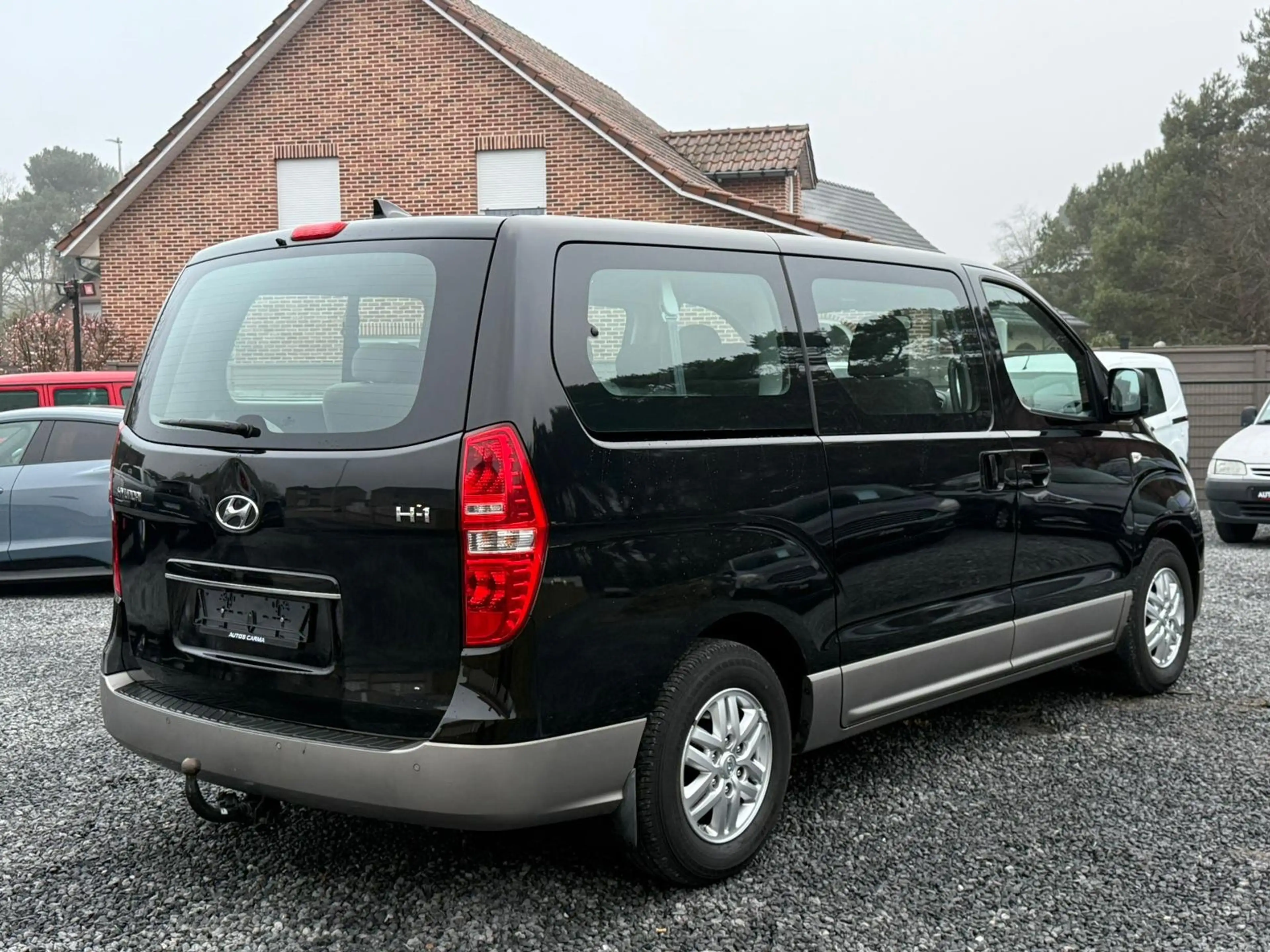 Hyundai H-1 8 Zits Airco Navigatie CruiseC ParkeerS * — photo 4