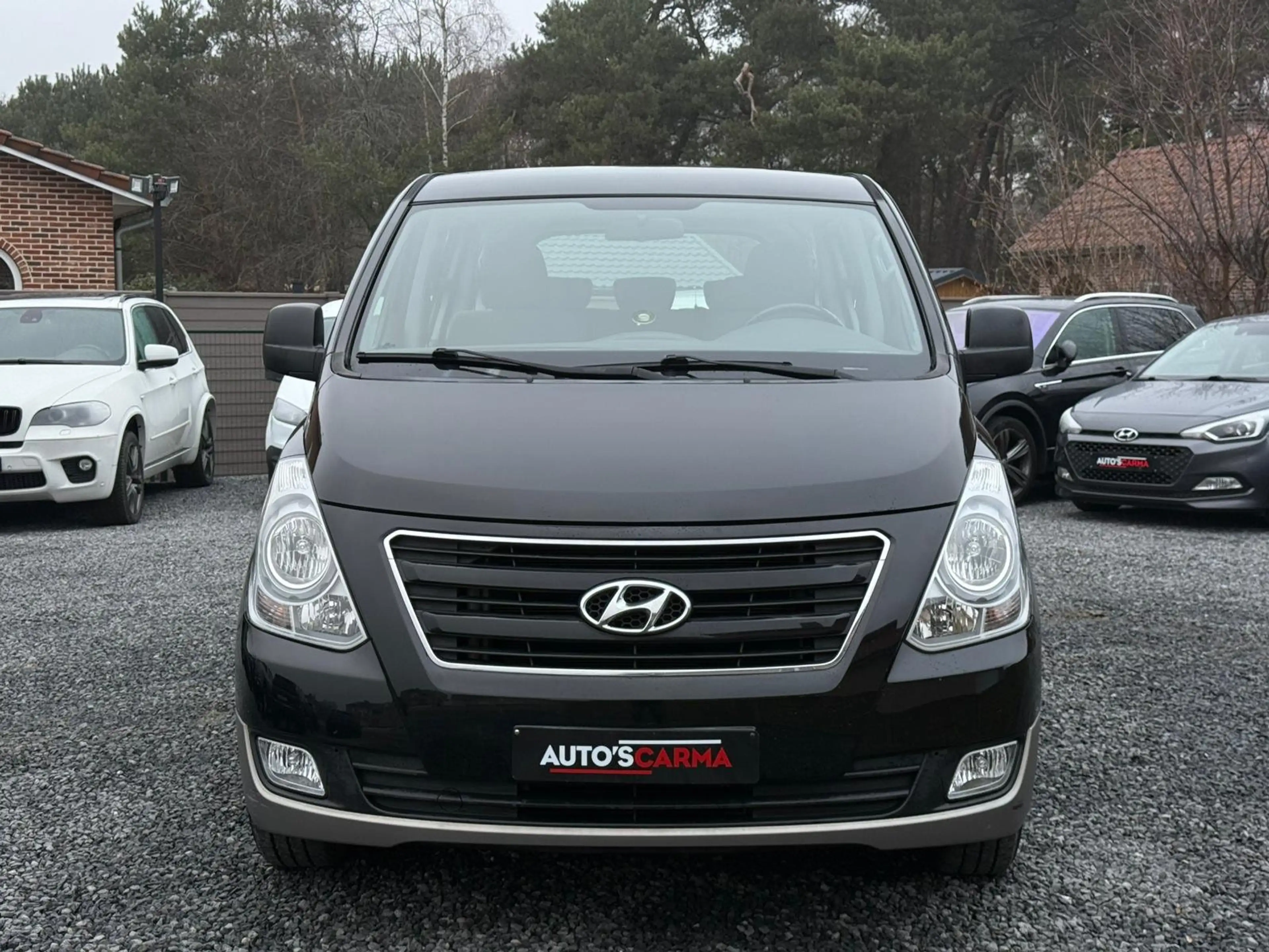 Hyundai H-1 8 Zits Airco Navigatie CruiseC ParkeerS * — photo 2