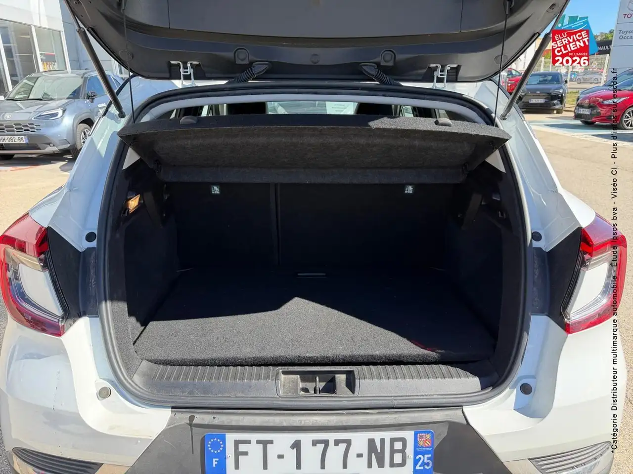 Renault Captur — photo 14