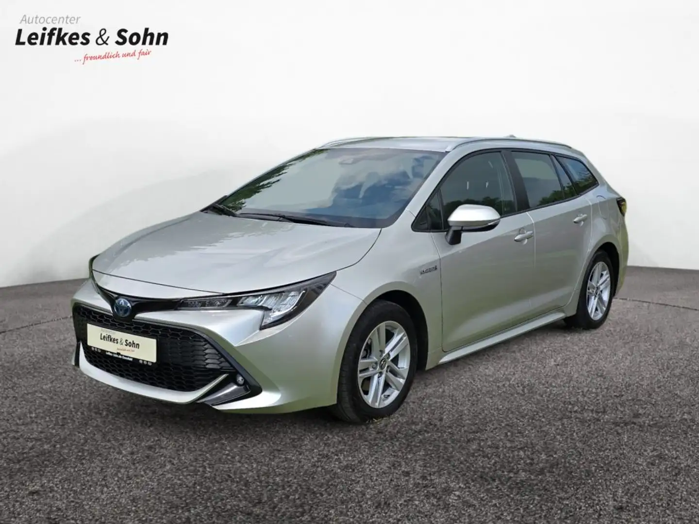 Toyota Corolla 2.0 Hybrid Touring Sports Business Edition Zilver - 1