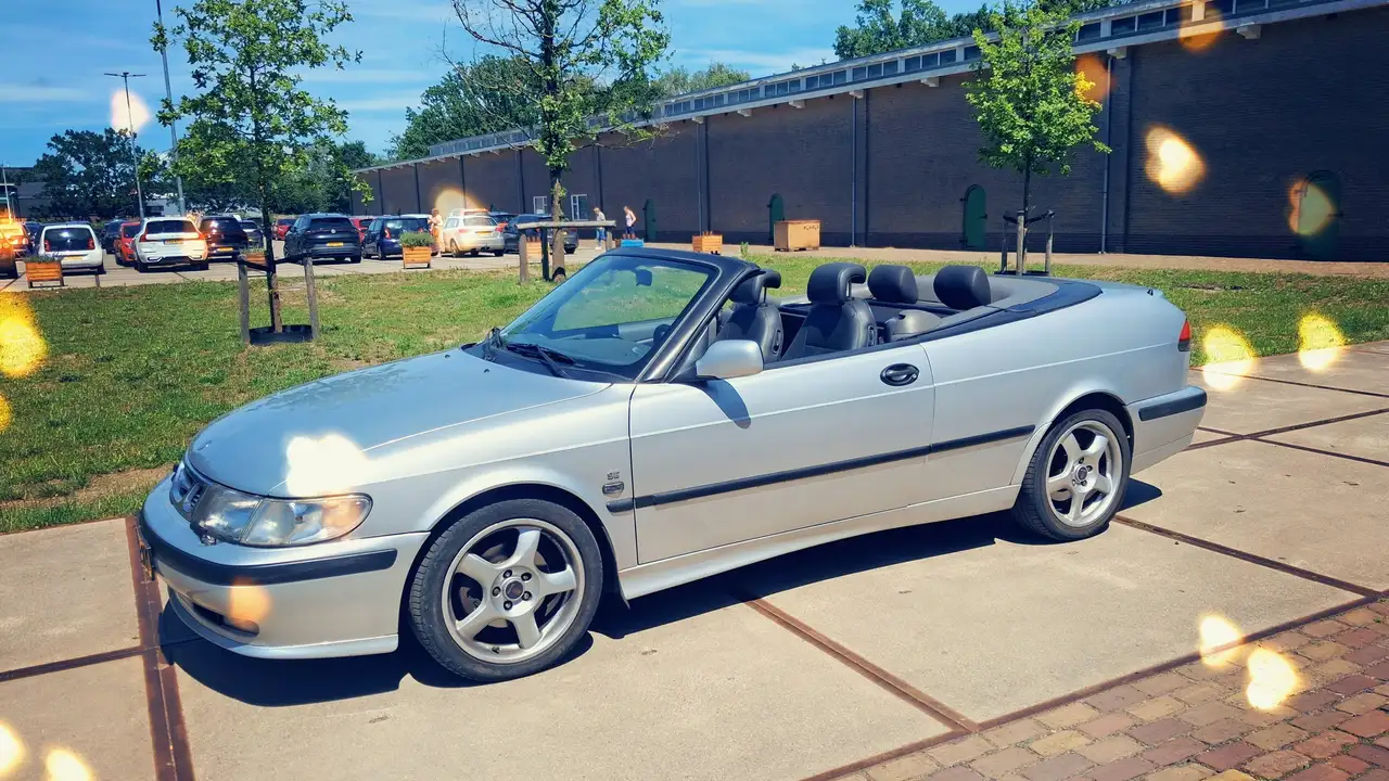 Saab 9-3 2.0t SE, foto 2