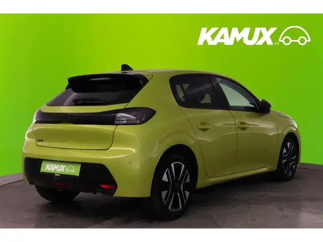 Peugeot 208 view 4