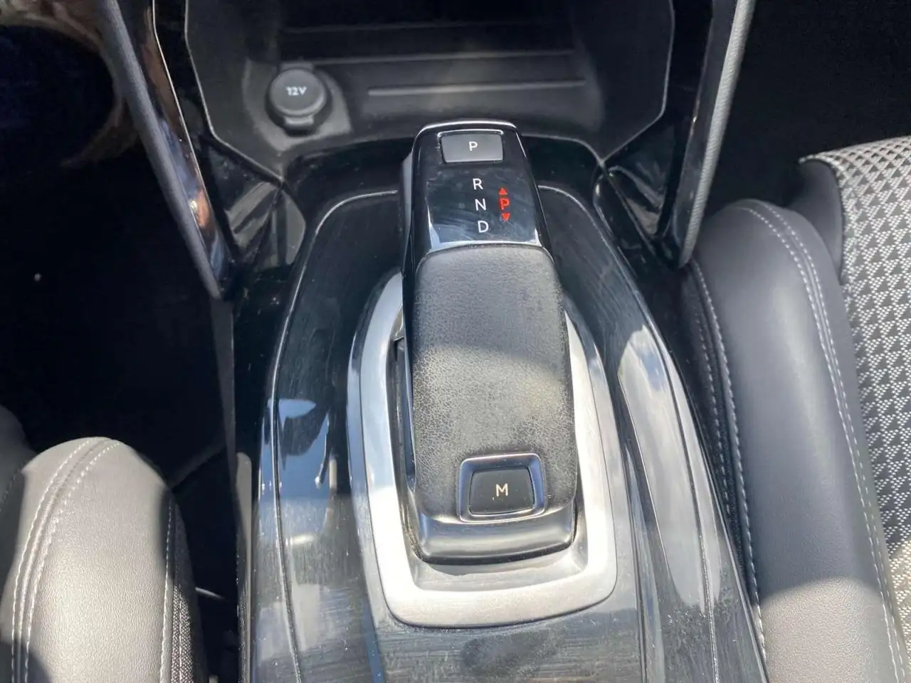 Peugeot 2008 2008 — photo 18