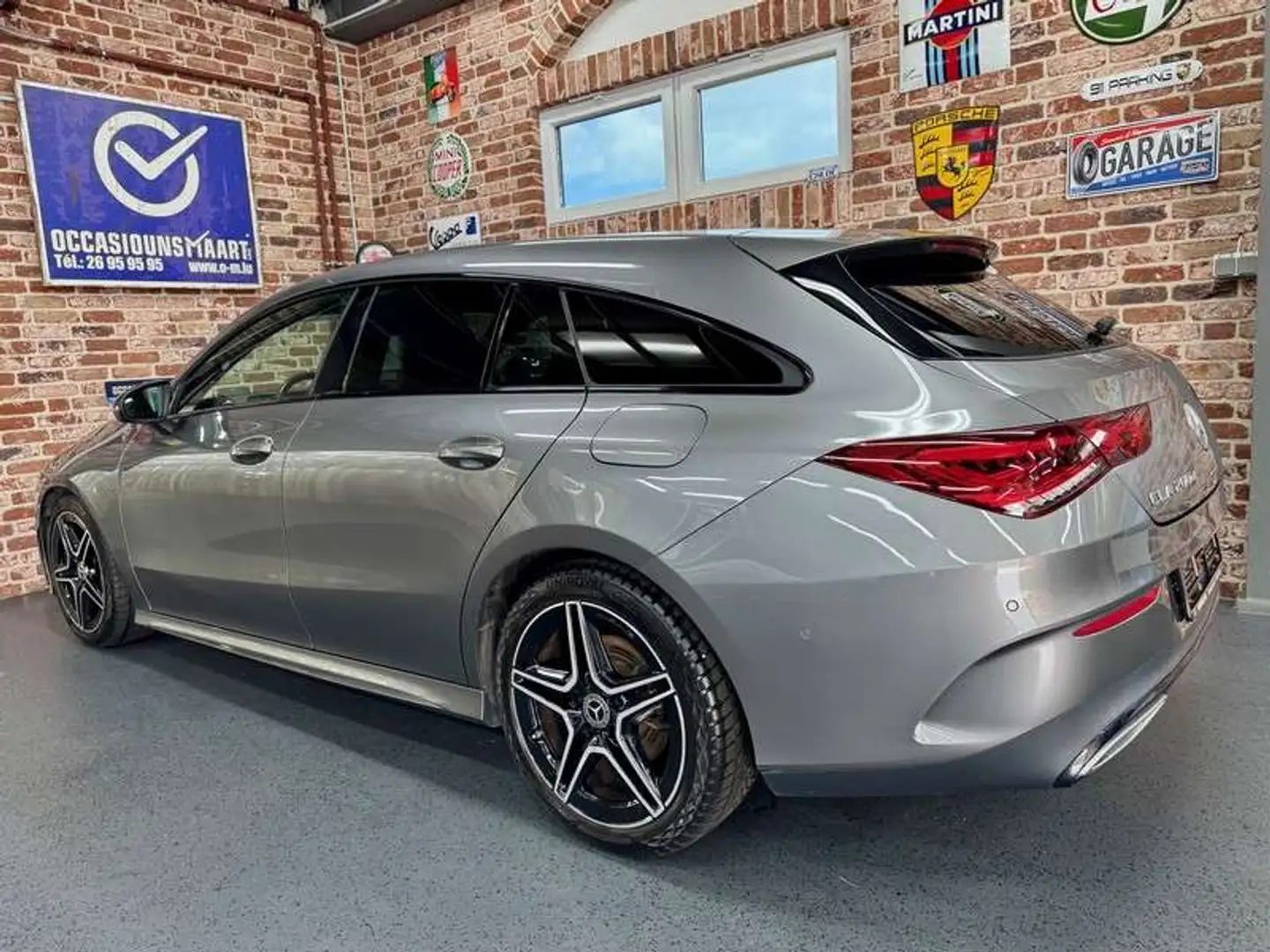 Mercedes-Benz CLA 200 CLA 200d Shooting Brake 2.0 150cv Auto AMG-LINE Gris - 2