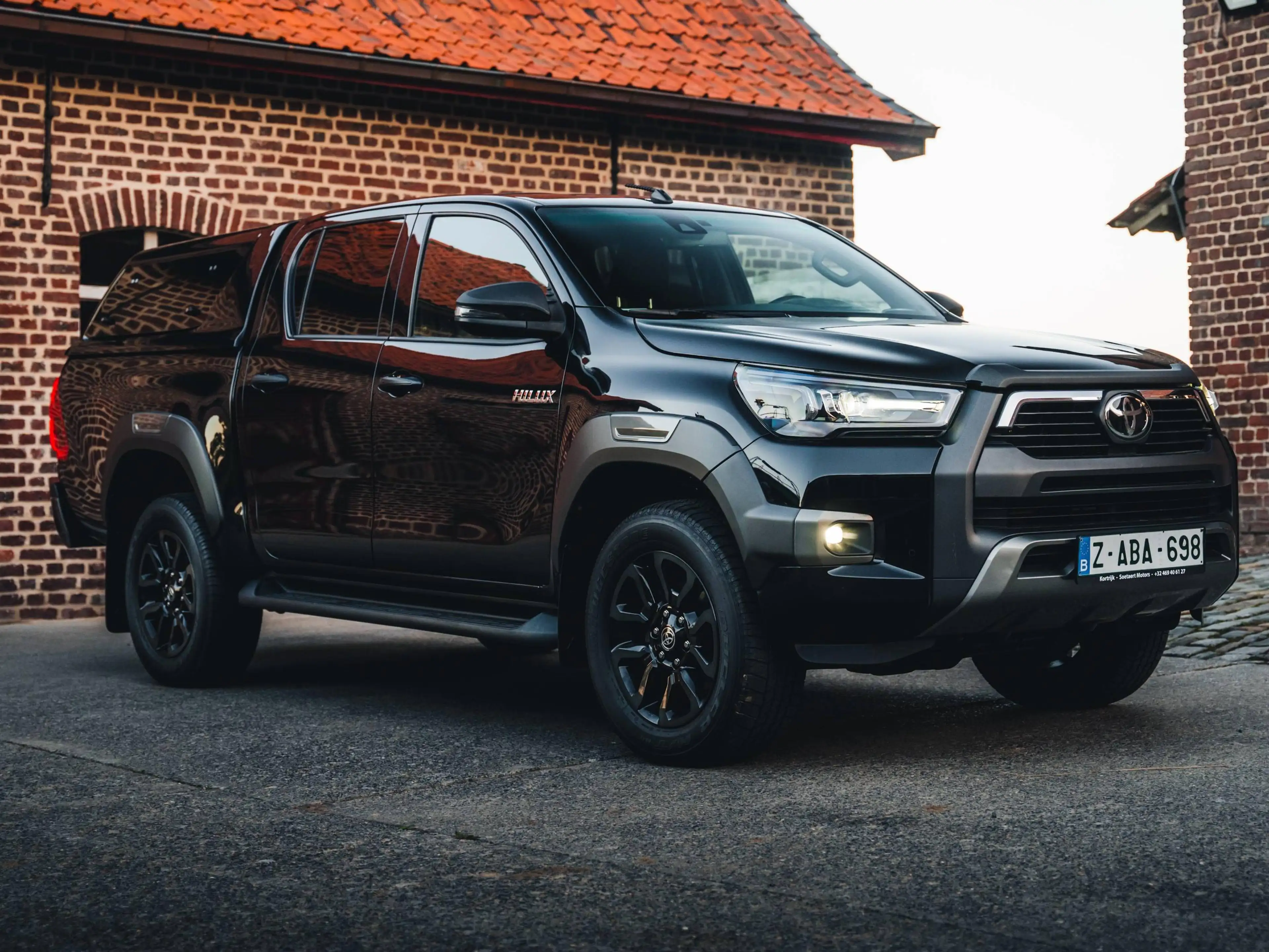 Toyota Hilux Invincible €41.250 EX VAT — photo 7