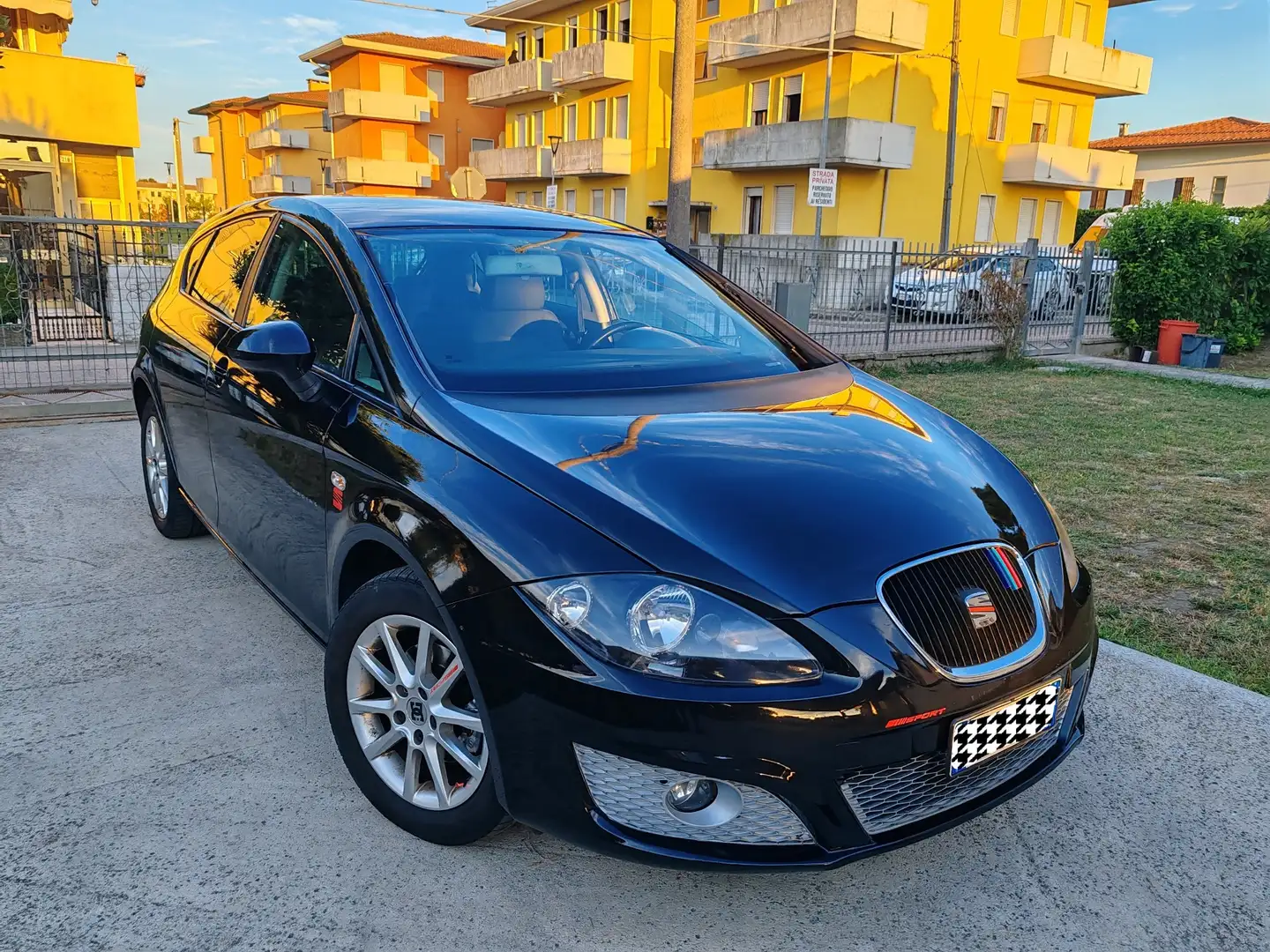 SEAT Leon 1.6  Sport bi-fuel GPL" 2010 - 1