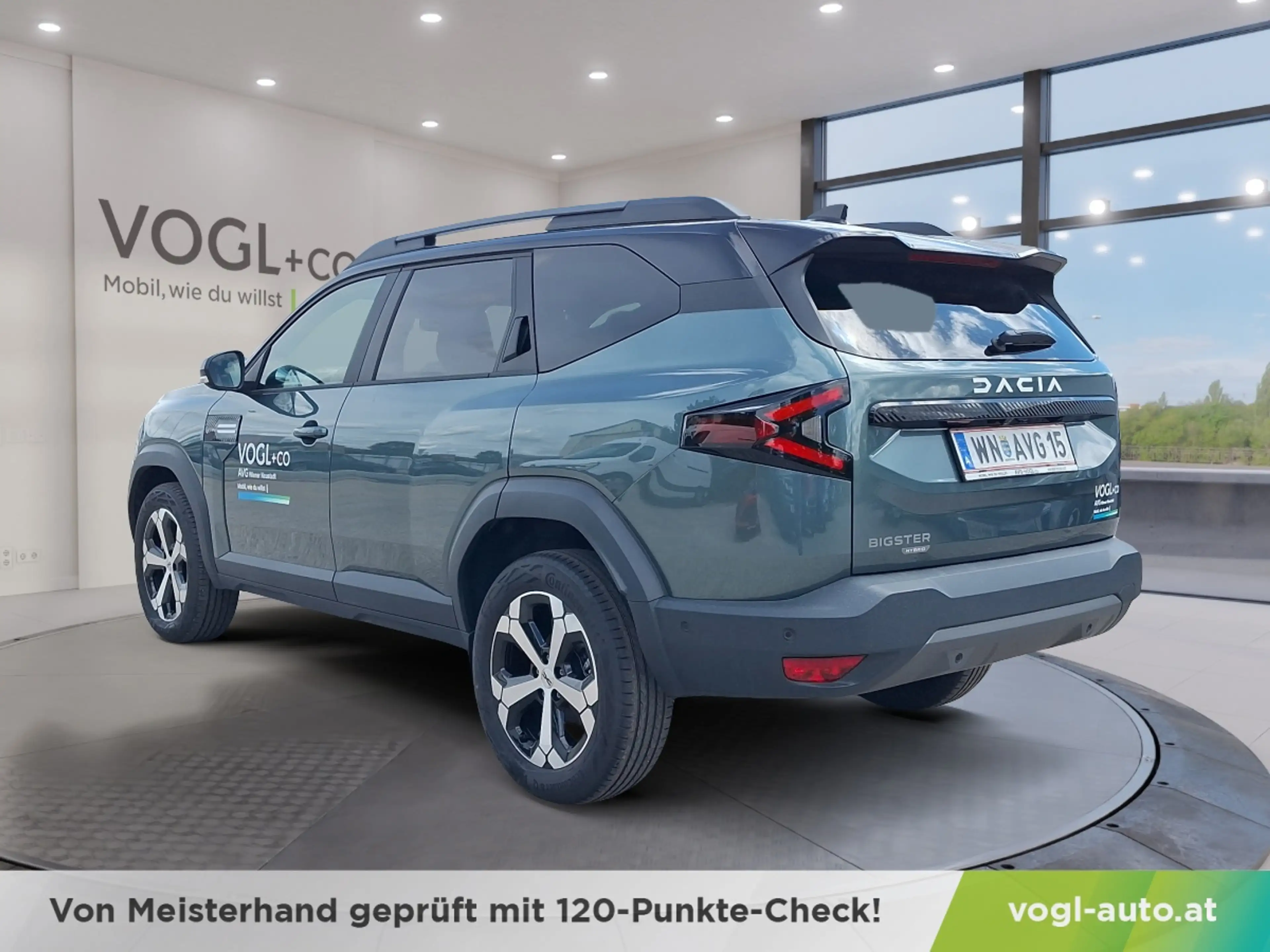 Dacia Bigster Journey Hybrid 155 — photo 3
