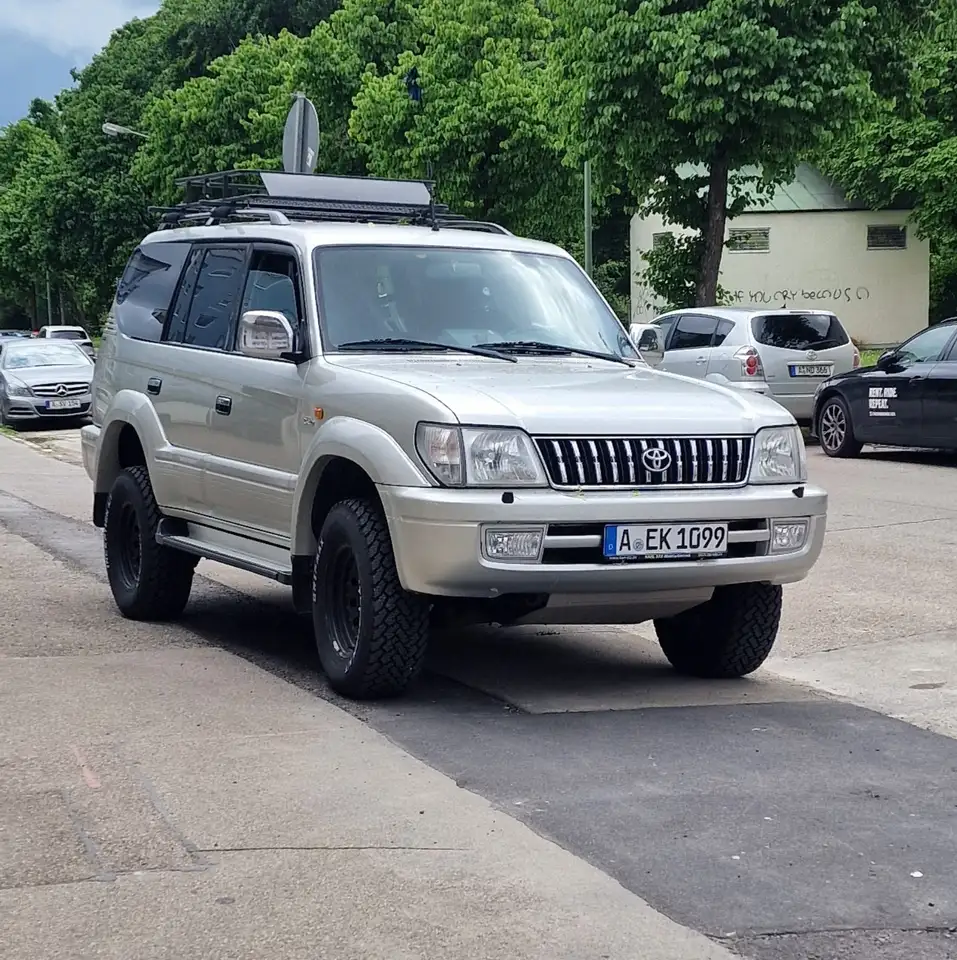 Toyota Land Cruiser 3.0 2. Hand Kühler/ Zahnriemen NEU, foto 1